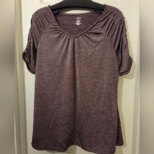 Jennifer Lopez: Metallic Shimmer Purplish-Brown Ruched Short Sleeve Top. Size L.
